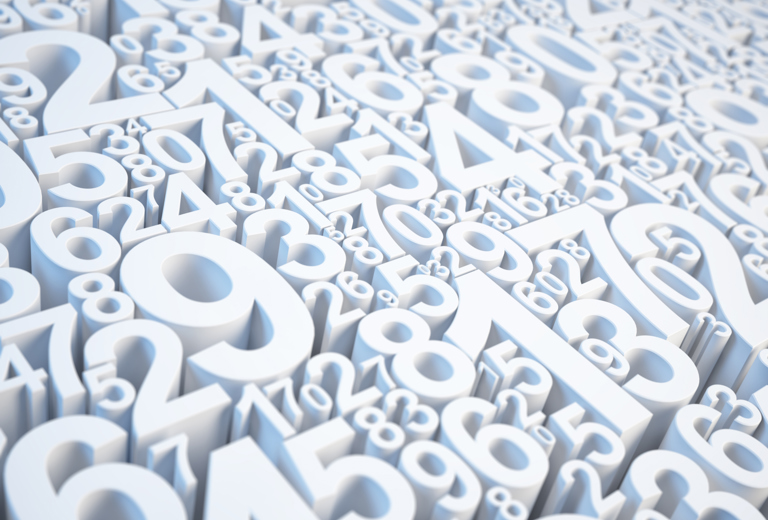 Fläche aus weißen Zahlen unterschiedlicher Größe